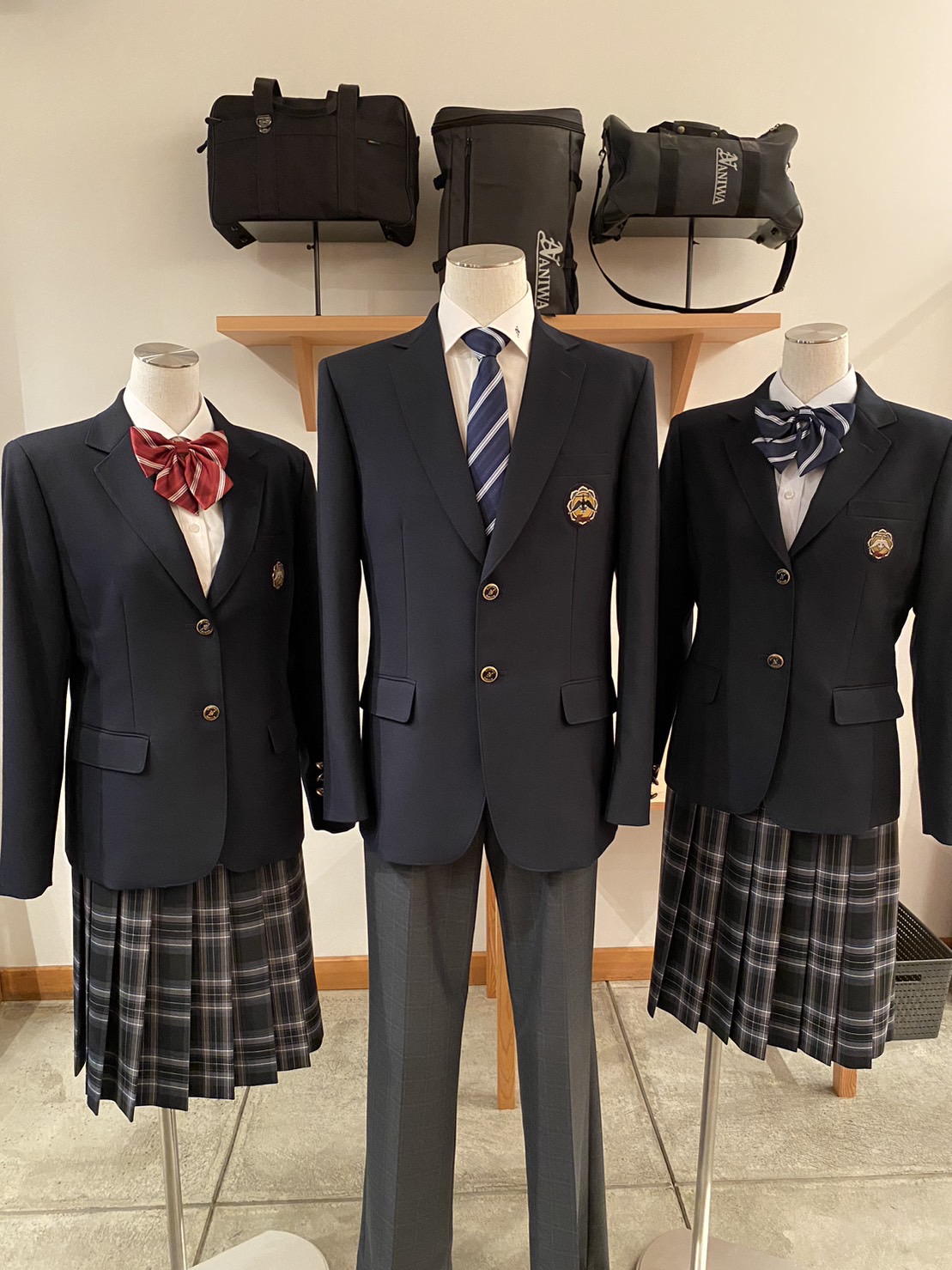 浪速高校男子制服 - 家具